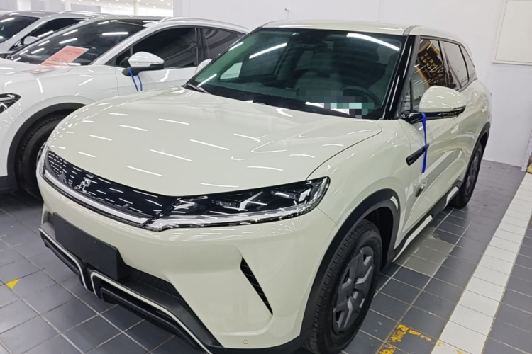 BYD YuanUP 2024 car image #2