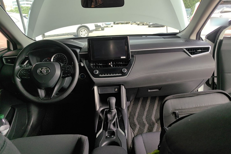 Toyota Corolla Cross 2022 #11 Toyota Corolla Cross 2022 car image #11