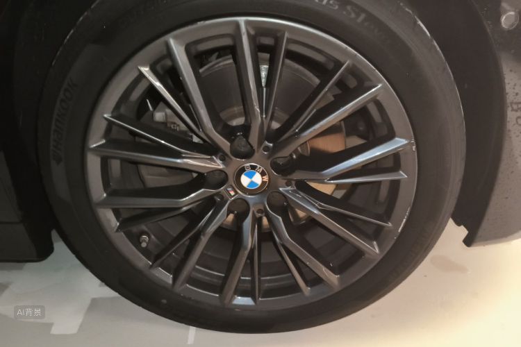 BMW 3 Series 2022 car image #9
