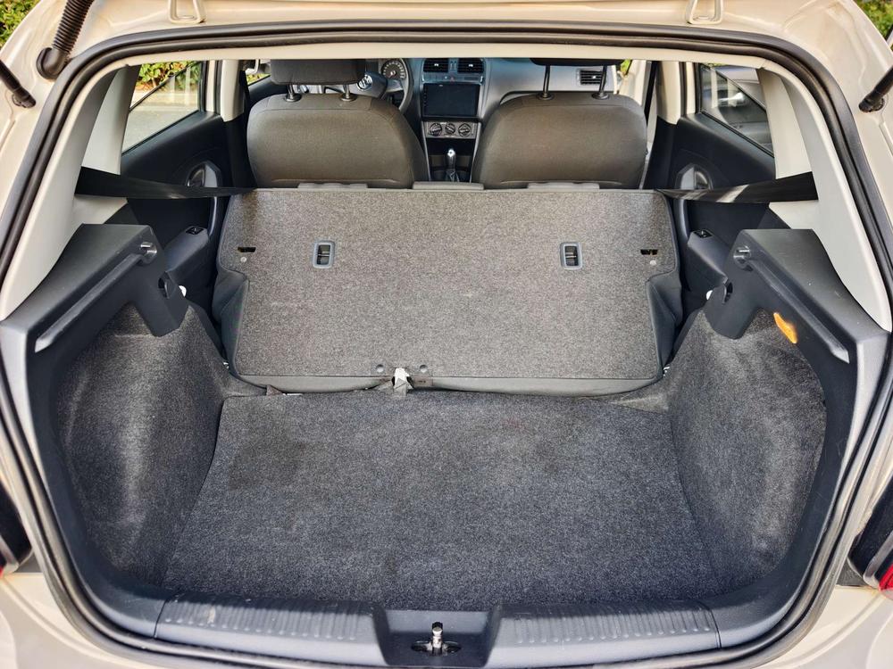 Volkswagen Polo 2017 car image #20