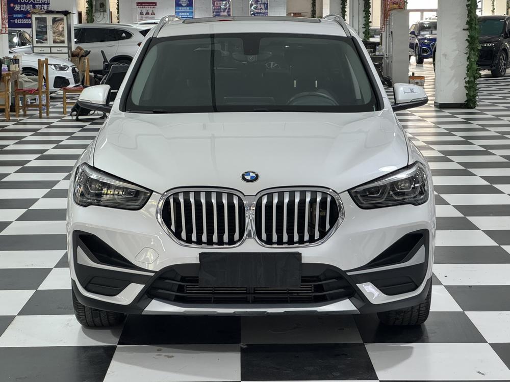 BMW X1 2020 car image #2