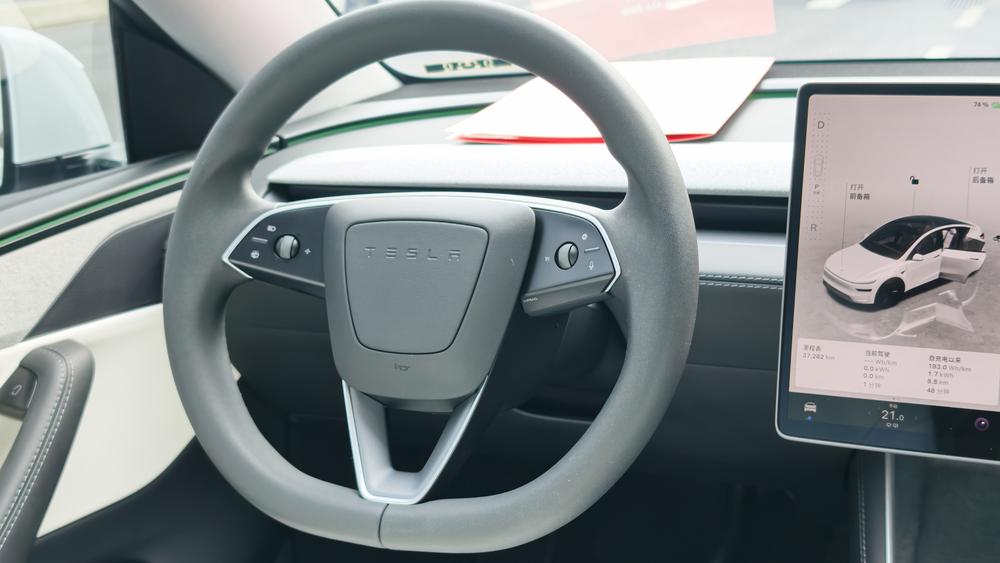 Tesla Model Y 2025 #14 Tesla Model Y 2025 imagen de coche #14