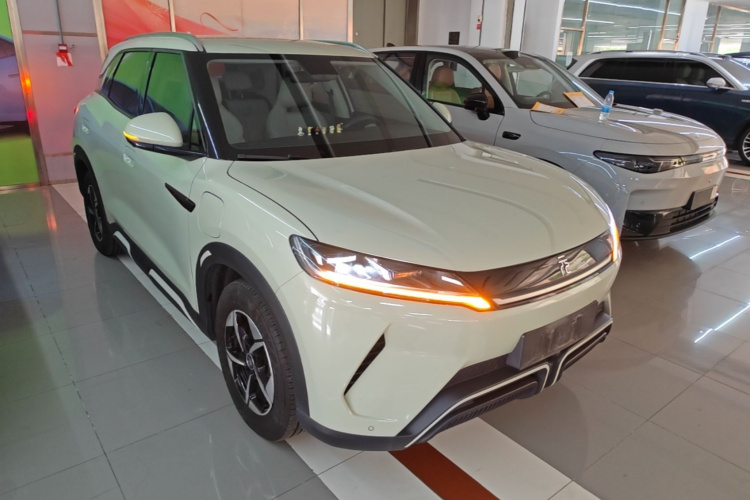 BYD YuanUP 2024 car image #6