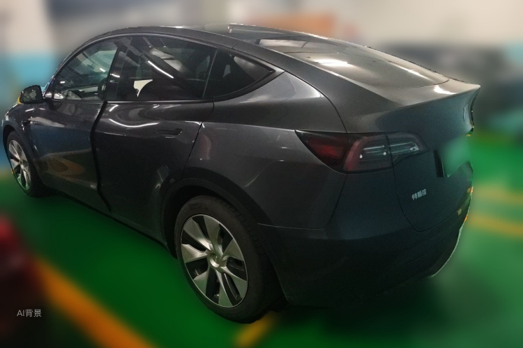 Tesla Model Y 2021 car image #5