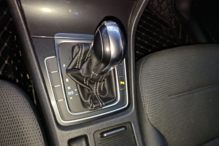 Volkswagen Golf 2017 #14 Volkswagen Golf 2017 car image #14