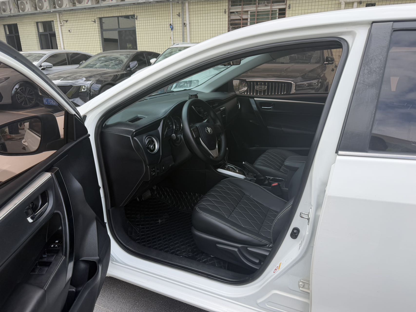 Toyota Corolla 2017 #4 Toyota Corolla 2017 car image #4