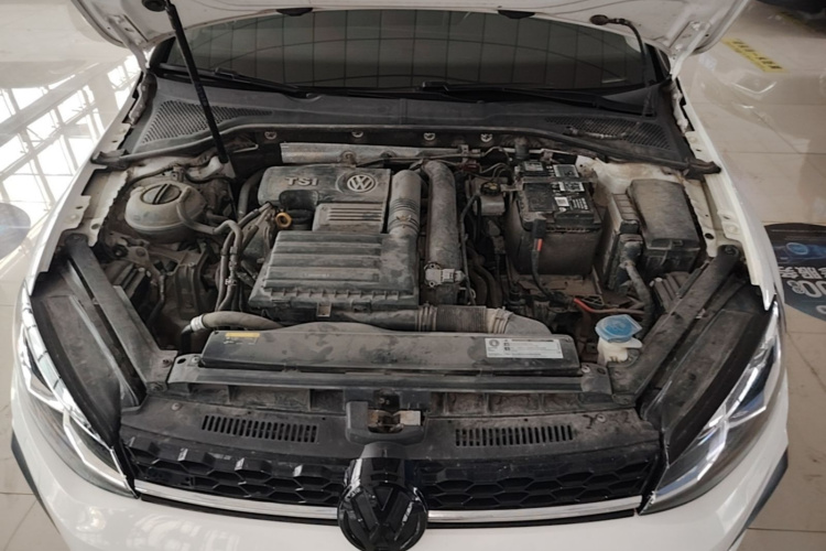 Volkswagen Golf 2018 car image #22