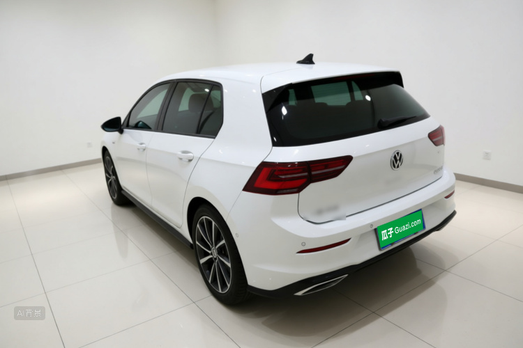 Volkswagen Golf 2021 #5 Volkswagen Golf 2021 صورة سيارة #5