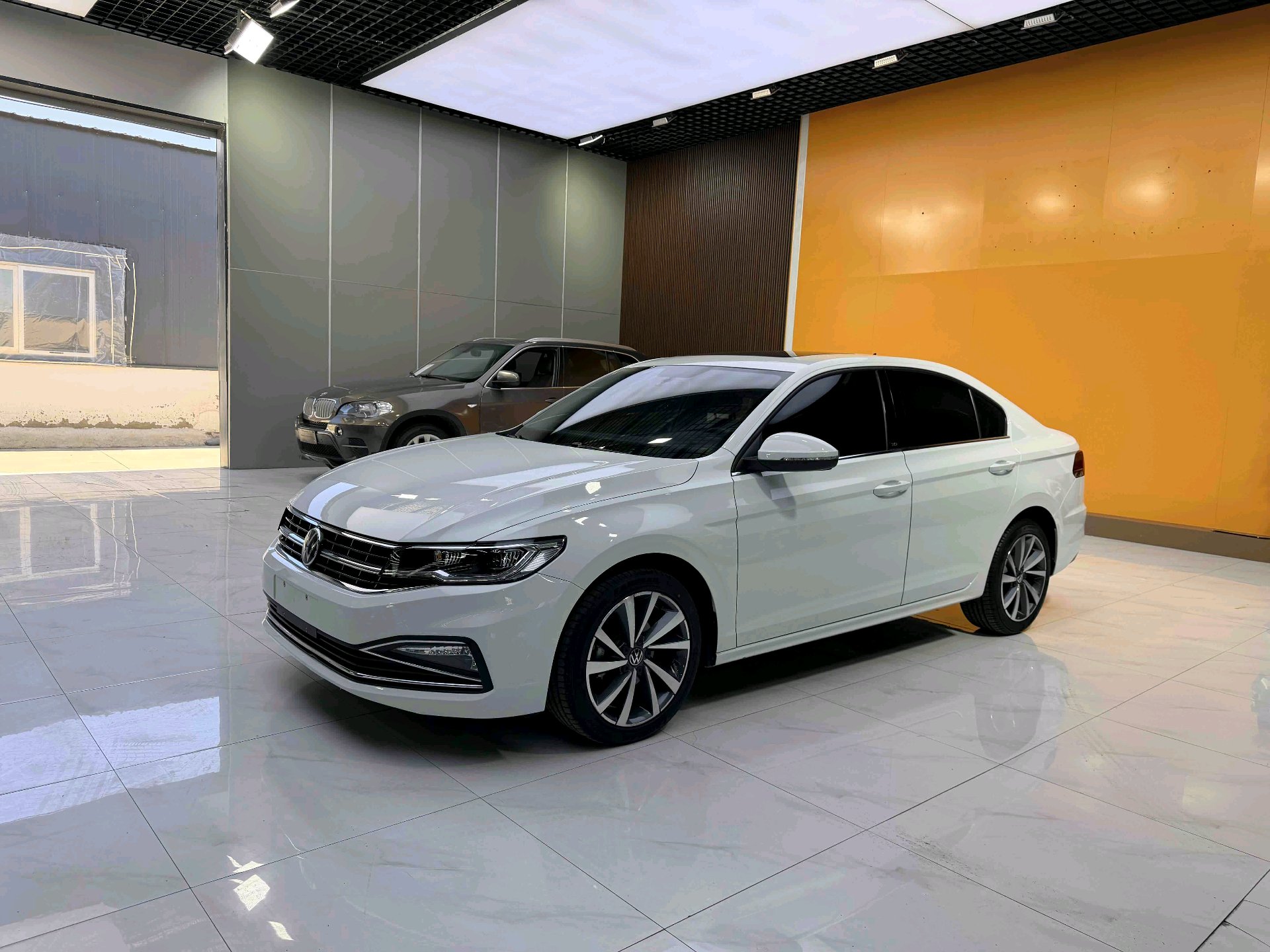 Volkswagen Bora 2021 car image 