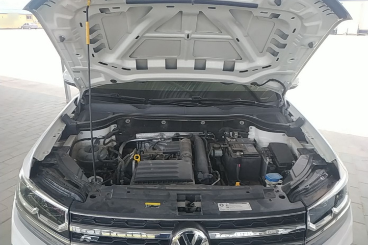 Volkswagen Tharu 2019 car image #20