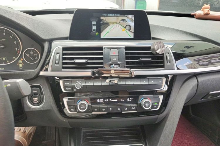 BMW 3 Series GT 2019 #17 BMW 3 Series GT 2019 صورة سيارة #17