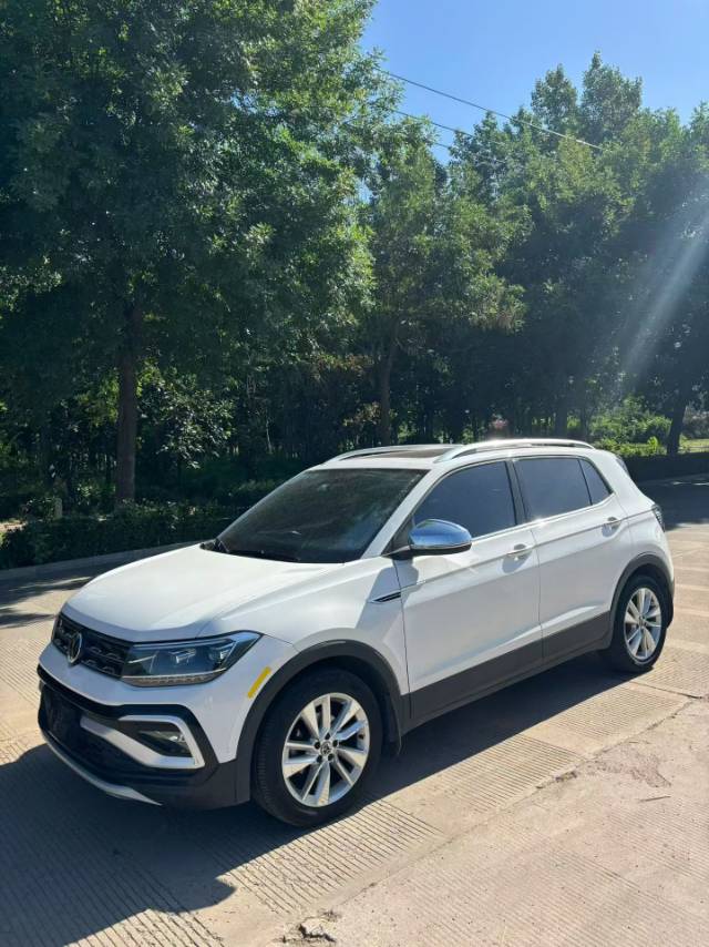 Volkswagen T-Cross 2020 Volkswagen T-Cross 2020 car image