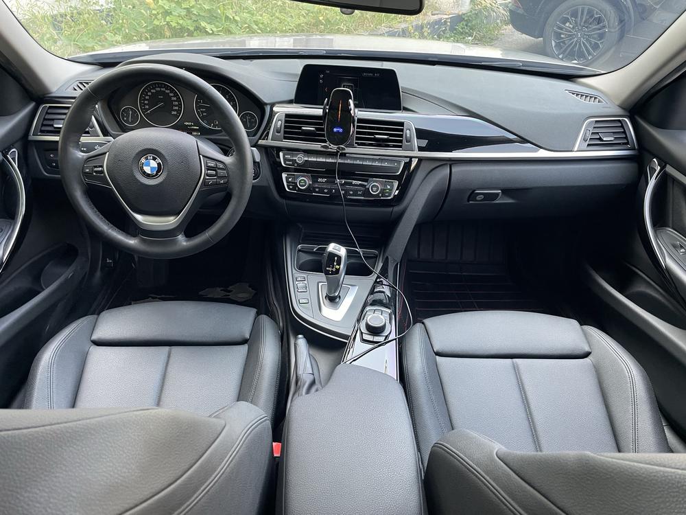 BMW 3 Series 2018 #8 BMW 3 Series 2018 car image #8