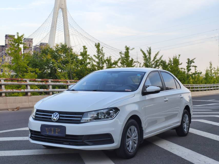Volkswagen Santana 2022 car image 