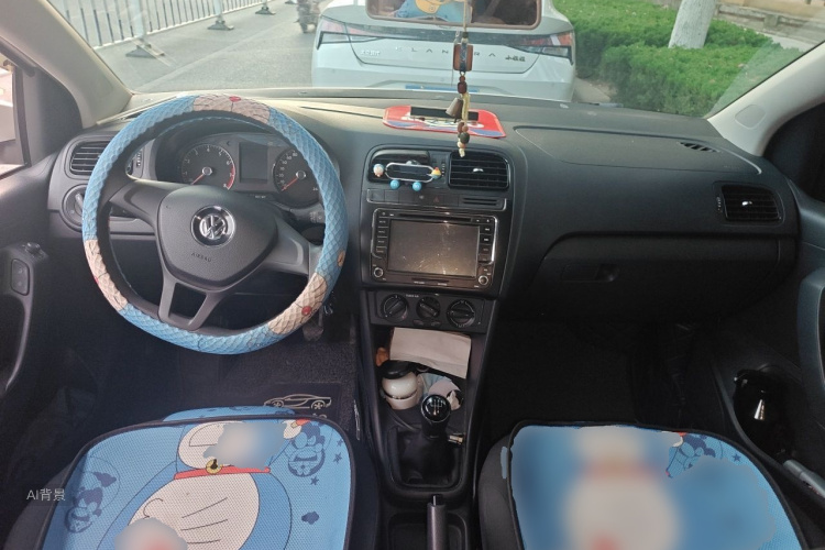 Volkswagen Polo 2016 car image #11