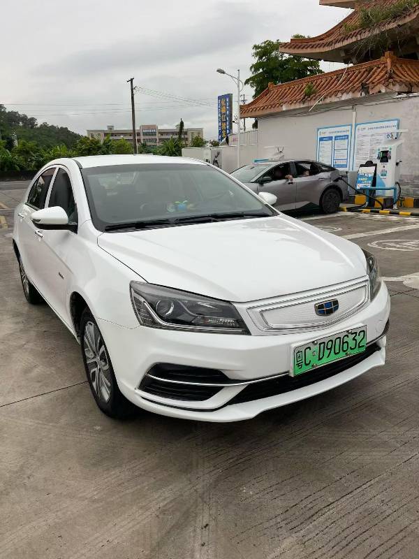 GEELY Emgrand New Energy 2019 car image #3