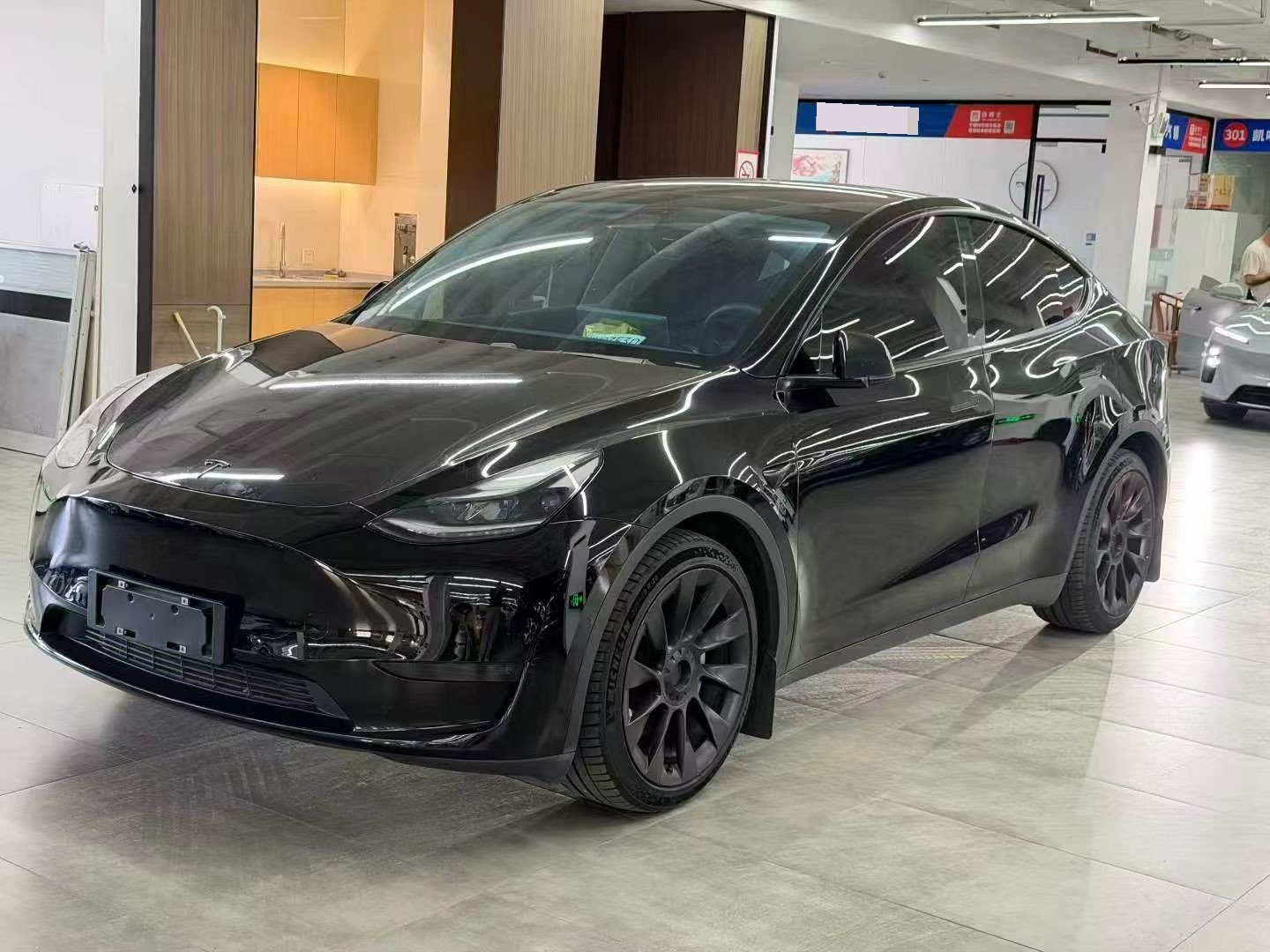 Tesla Model Y 2021 car image 