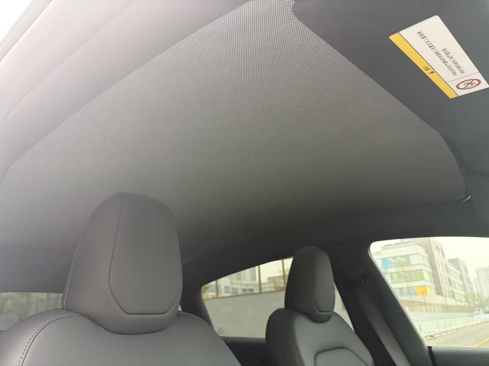 Tesla Model Y 2026 #18 Tesla Model Y 2026 صورة سيارة #18