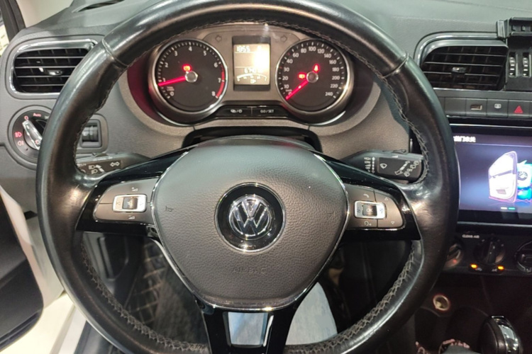 Volkswagen Polo 2018 #11 Volkswagen Polo 2018 car image #11