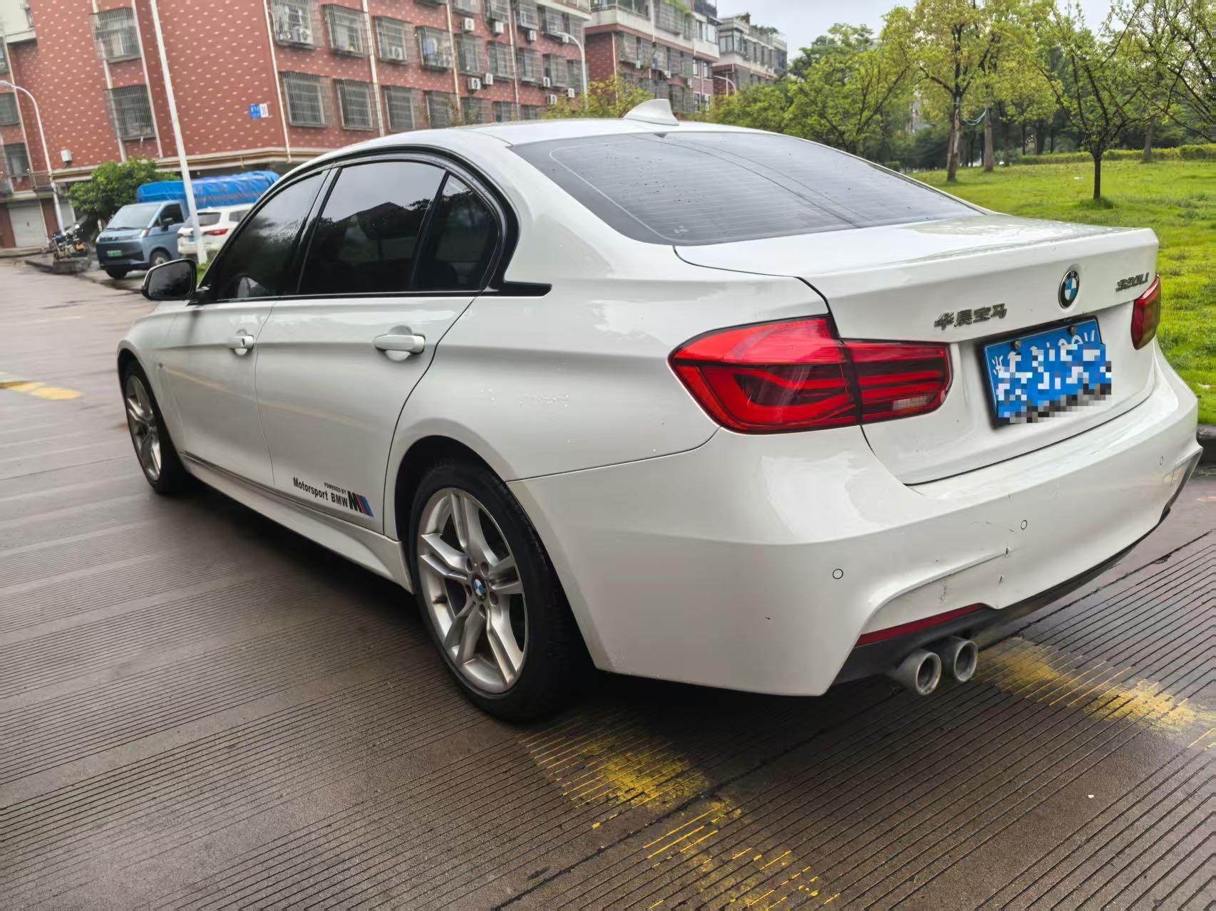 BMW 3 Series 2019 car image #6