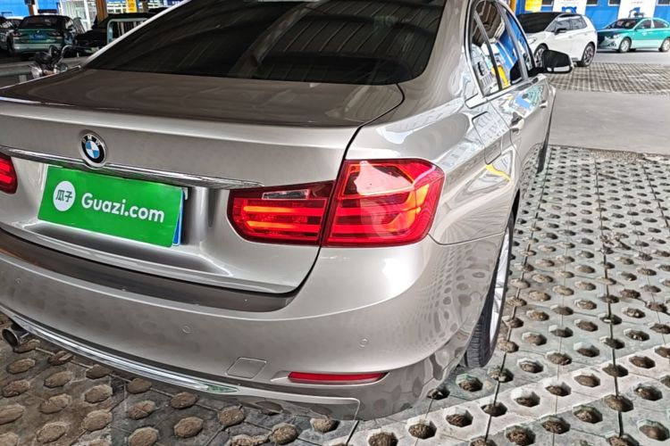 BMW 3 Series 2016 car image #8