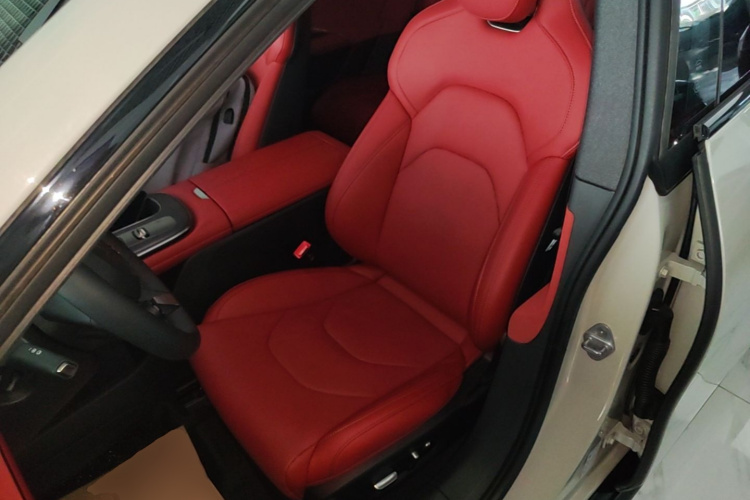 MI SU7 2024 car image #24