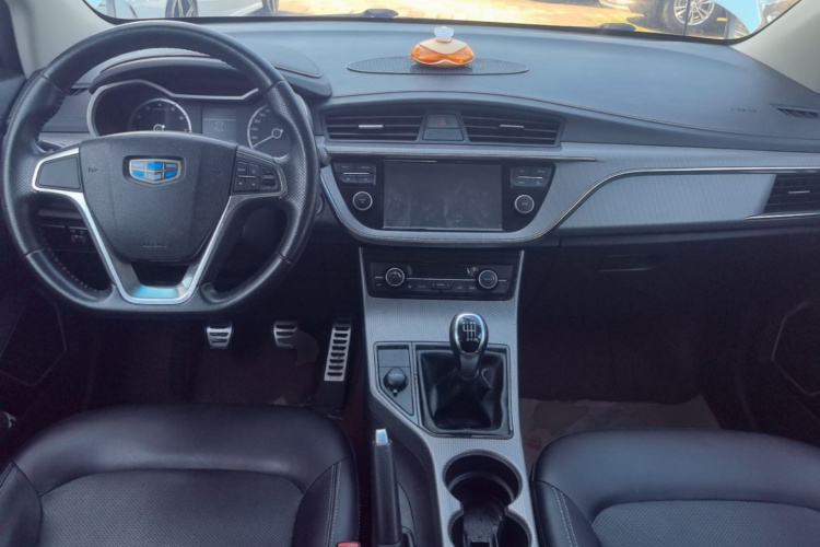 GEELY Emgrand GS 2018 car image #10