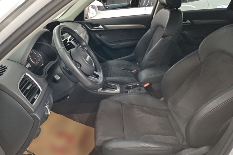 Audi Q3 2019 #15 Audi Q3 2019 car image #15