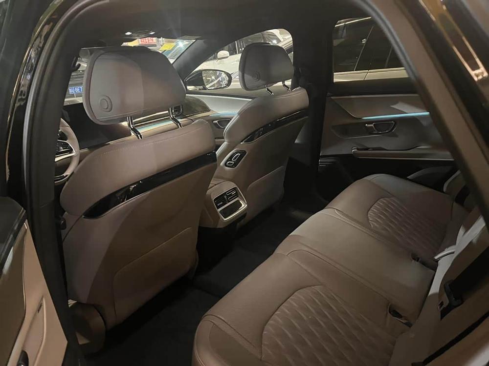 BYD Han 2025 car image #9