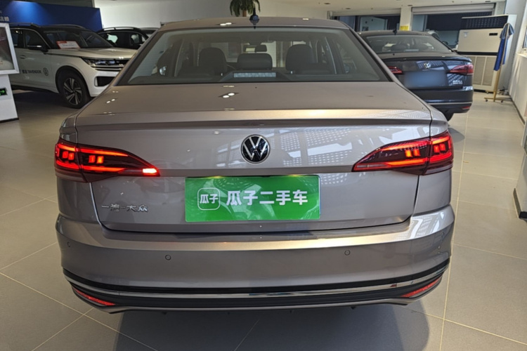 Volkswagen Bora 2024 car image #6