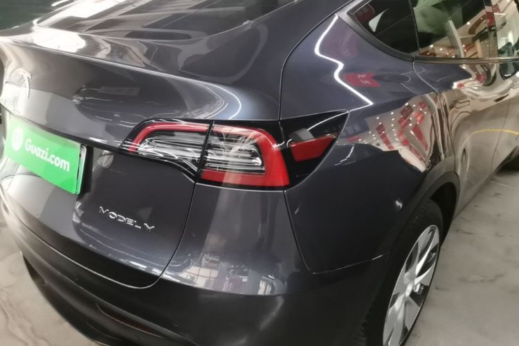 Tesla Model Y 2023 #8 Tesla Model Y 2023 car image #8