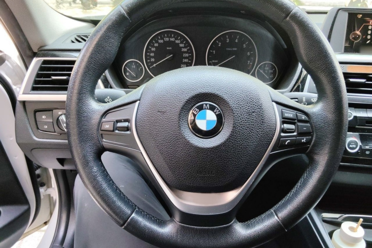 BMW 3 Series 2016 #15 BMW 3 Series 2016 car image #15