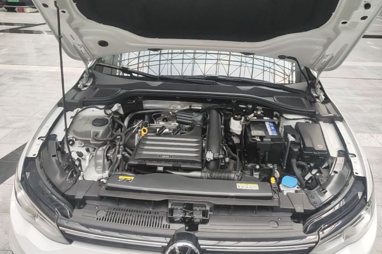 Volkswagen Golf 2022 car image #20