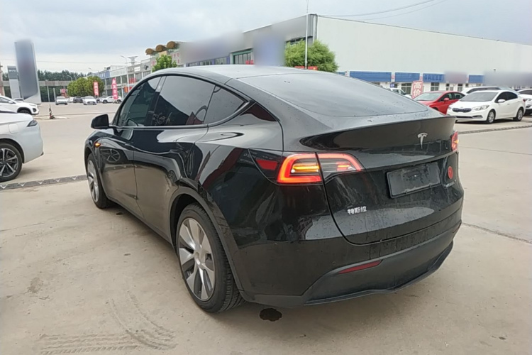 Tesla Model Y 2022 #5 Tesla Model Y 2022 immagine di auto #5