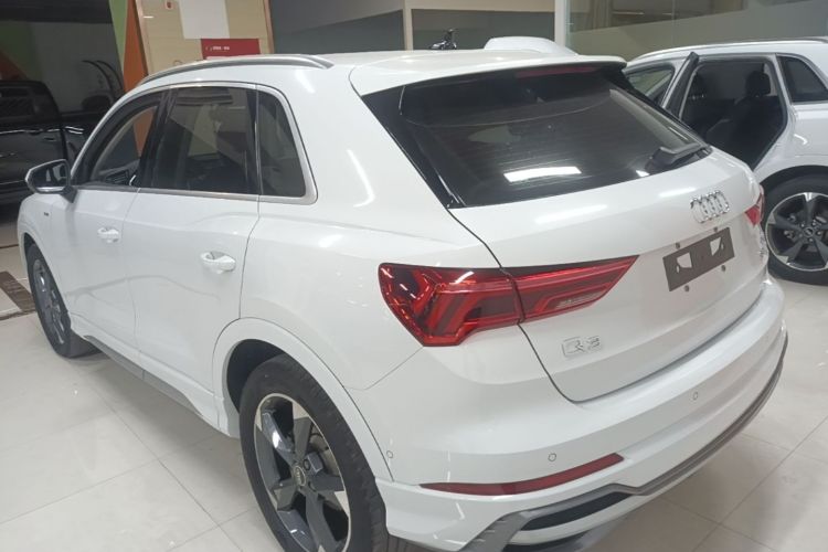 Audi Q3 2022 #5 Audi Q3 2022 car image #5