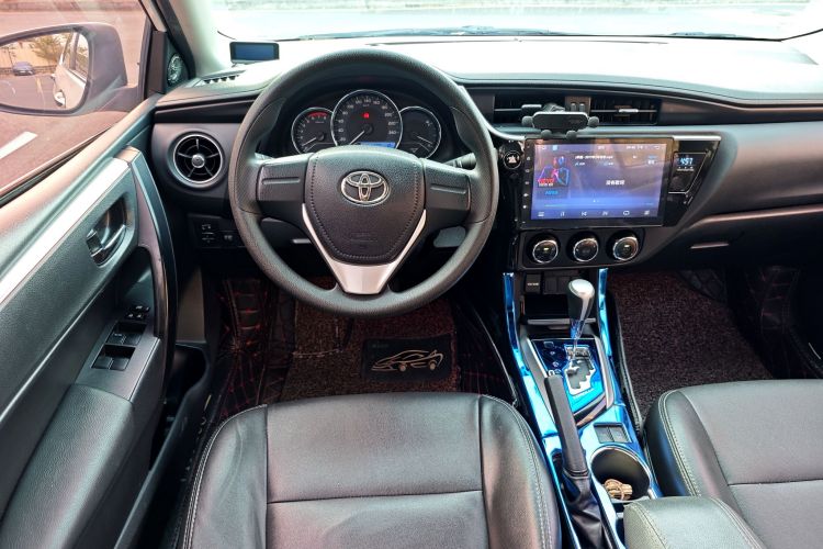 Toyota Corolla 2017 car image #16