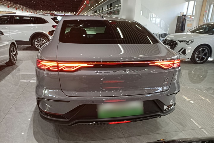 BYD Han 2025 car image #6