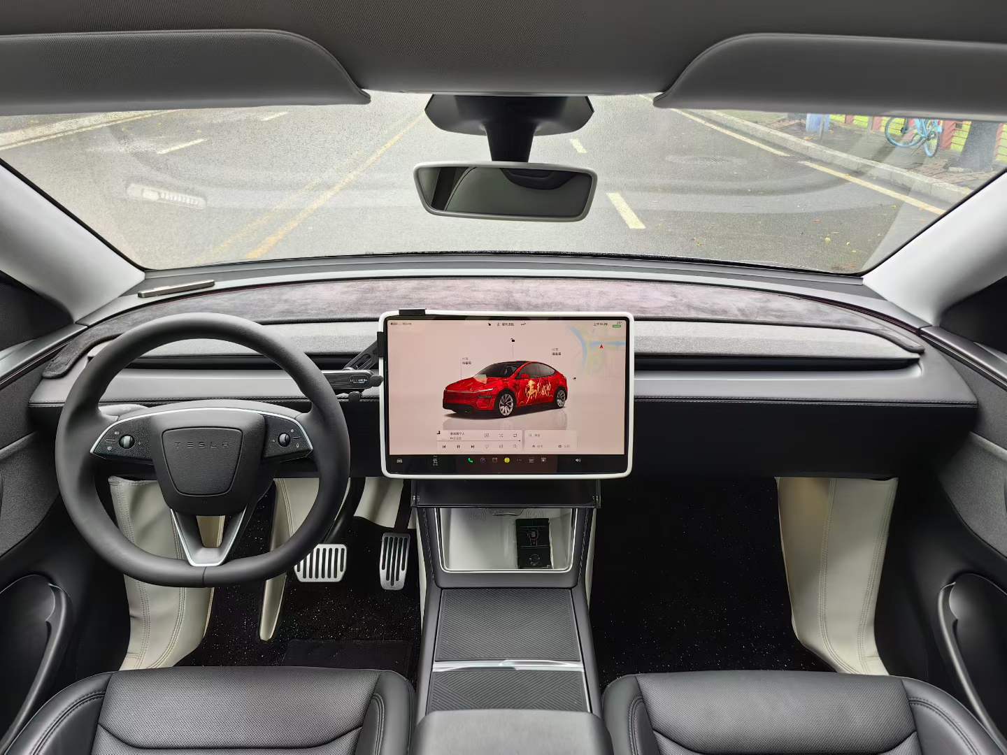 Tesla Model Y 2026 #6 Tesla Model Y 2026 car image #6