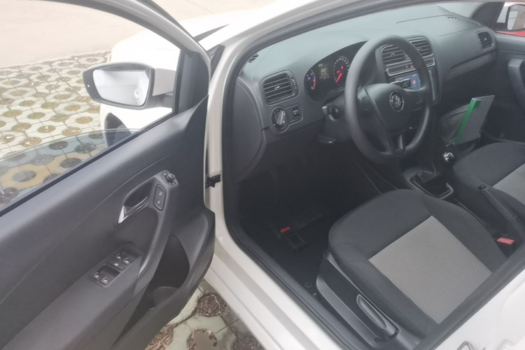Volkswagen Polo 2016 #12 Volkswagen Polo 2016 car image #12