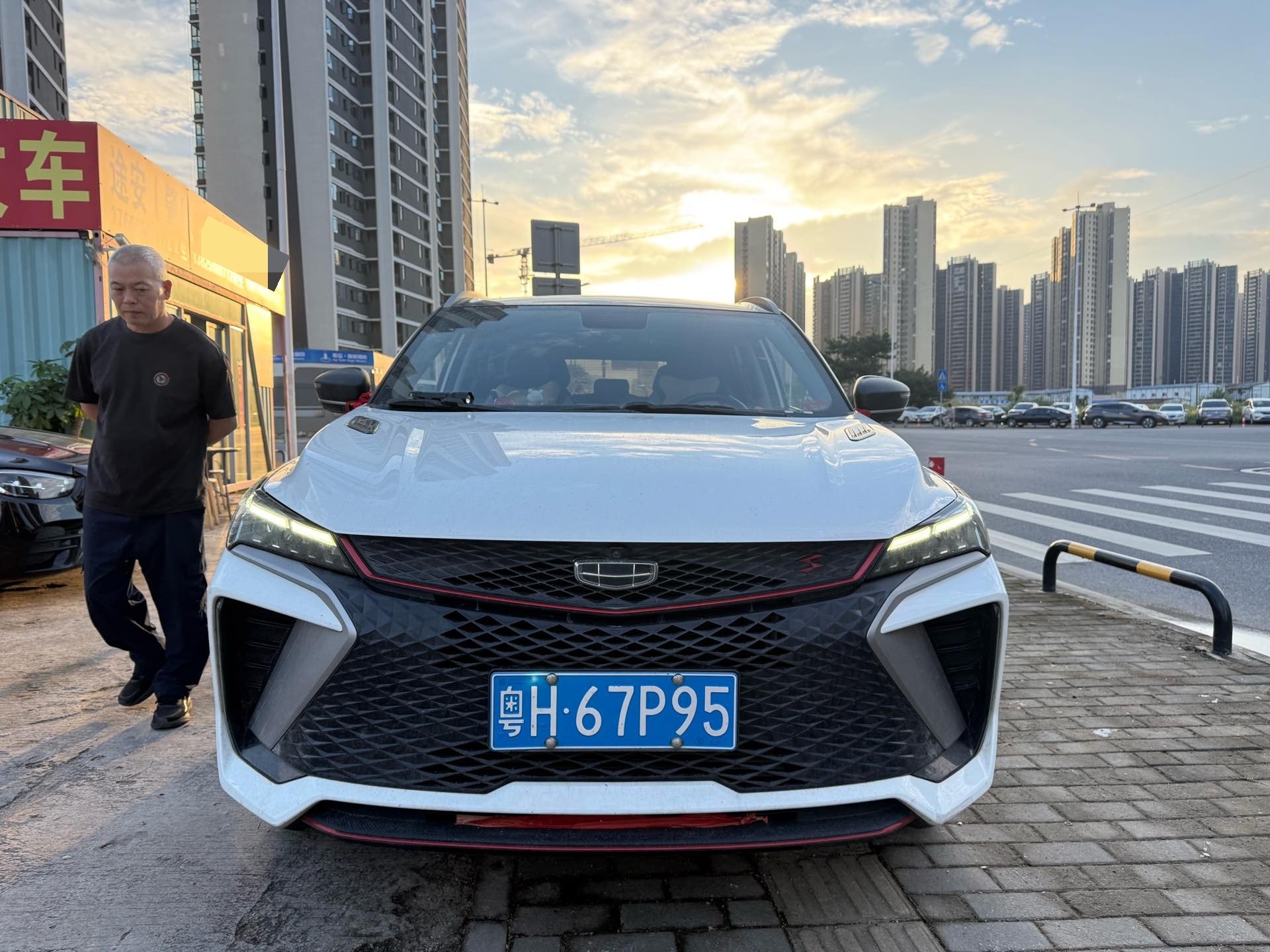 GEELY Coolray 2023 #2 GEELY Coolray 2023 صورة سيارة #2