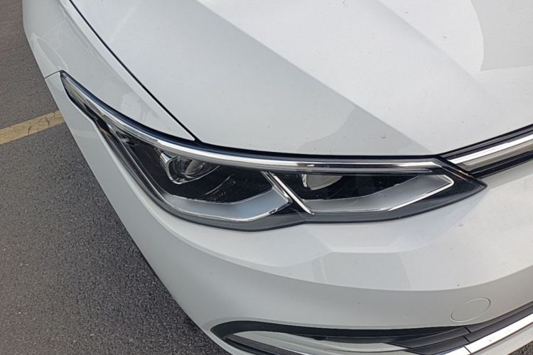 Volkswagen Golf 2021 car image #8