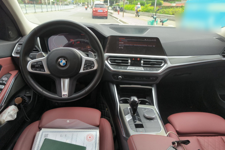 BMW 3 Series 2021 car image #12