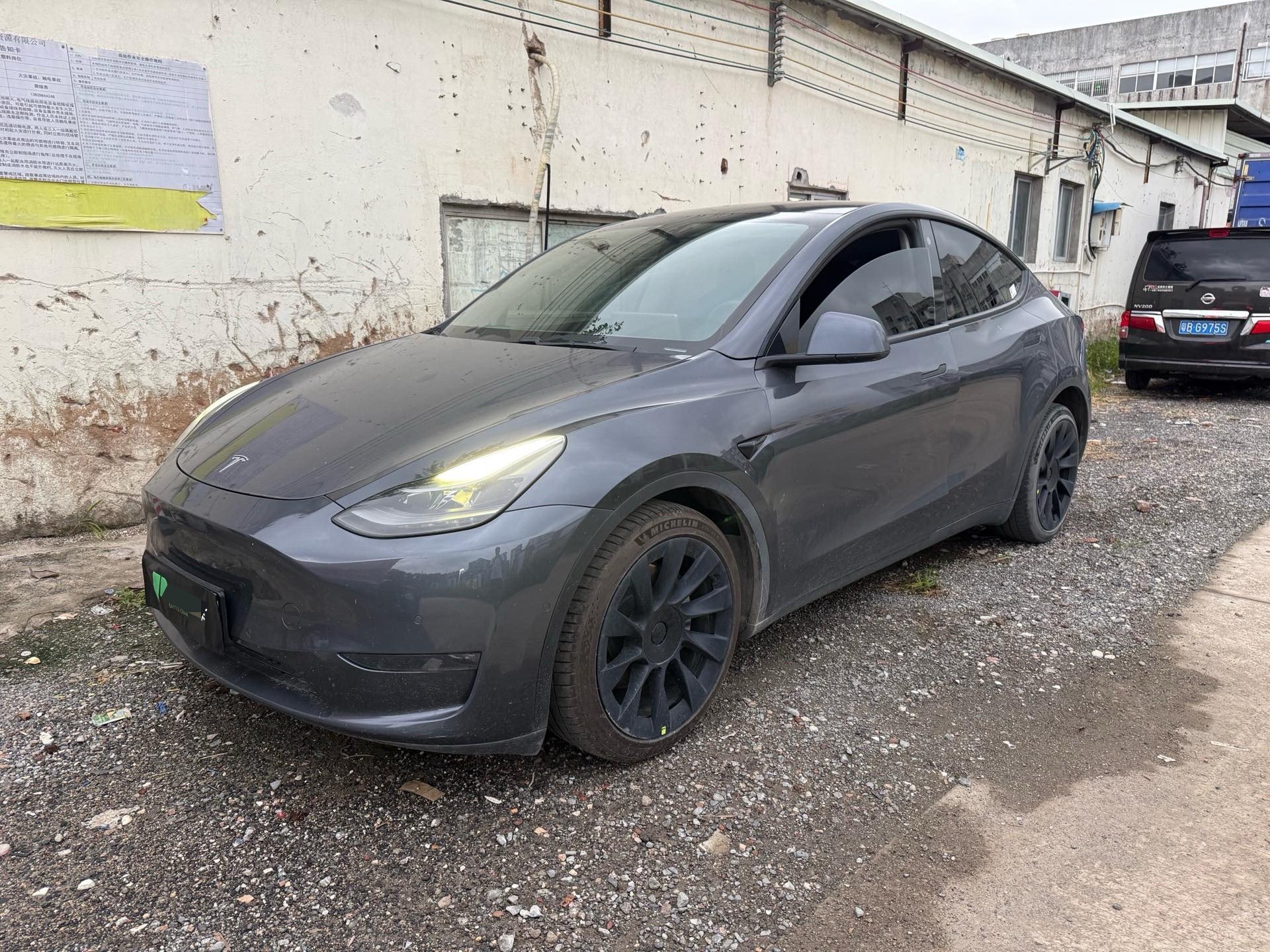 Tesla Model Y 2021 car image 