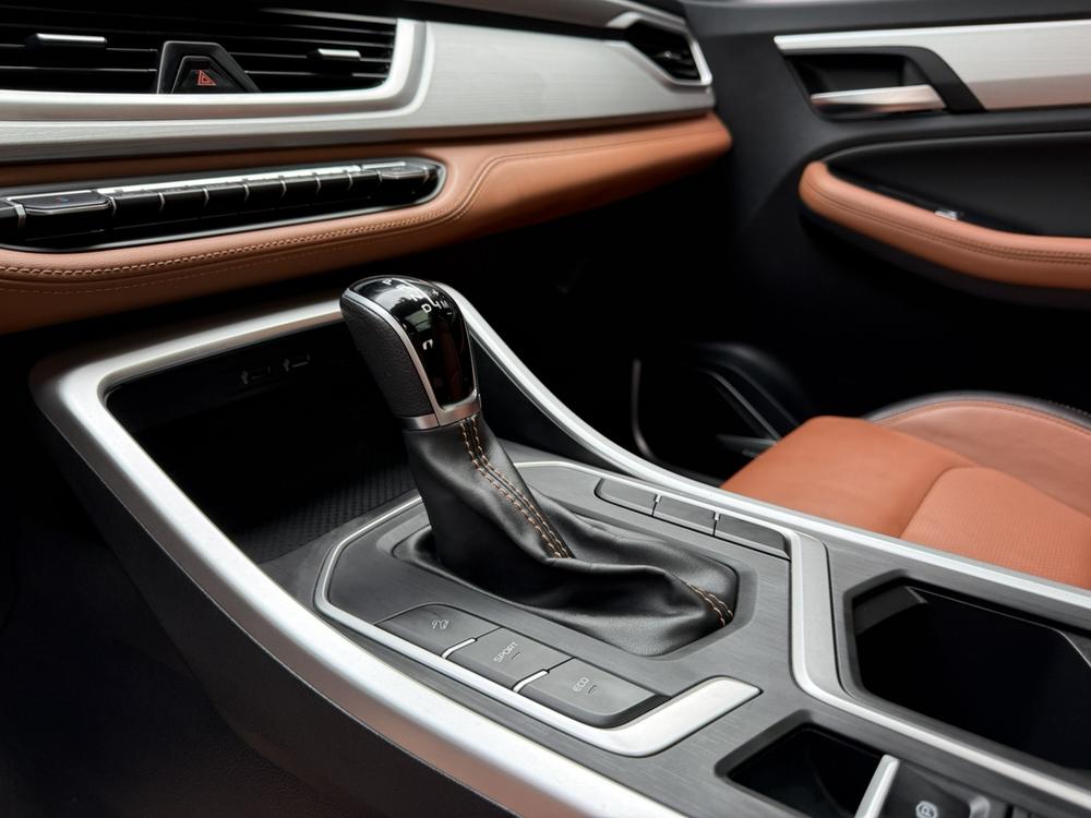 GEELY Vision X6 2020 car image #14