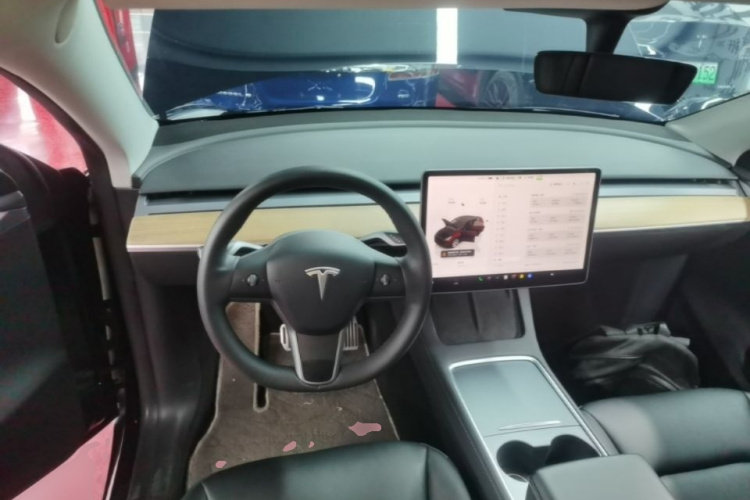 Tesla Model Y 2022 #11 Tesla Model Y 2022 car image #11