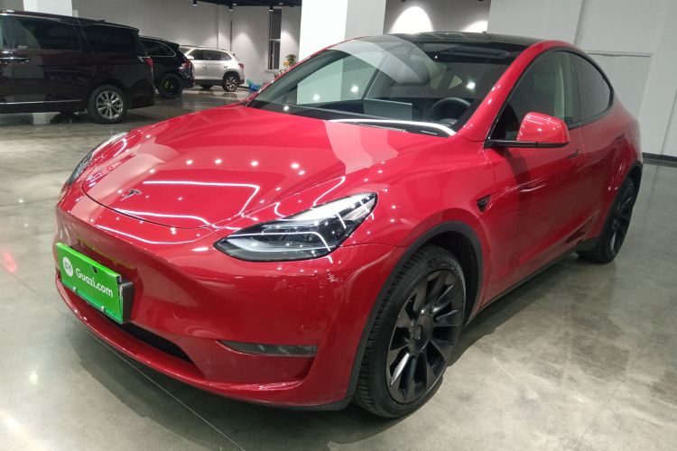Tesla Model Y 2023 #2 Tesla Model Y 2023 car image #2