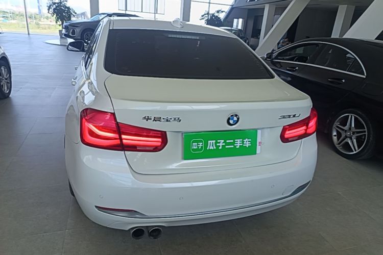 BMW 3 Series 2019 #6 BMW 3 Series 2019 immagine di auto #6