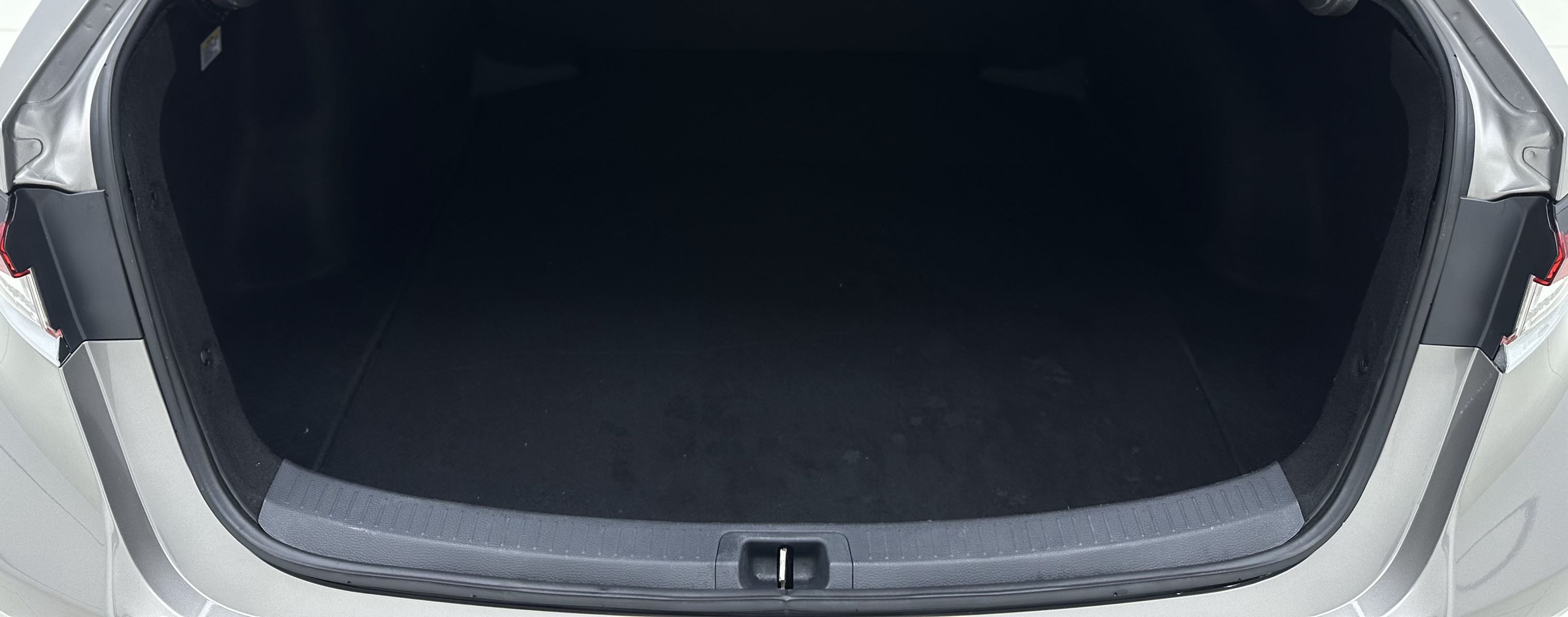 Toyota Corolla 2022 immagine di auto #19