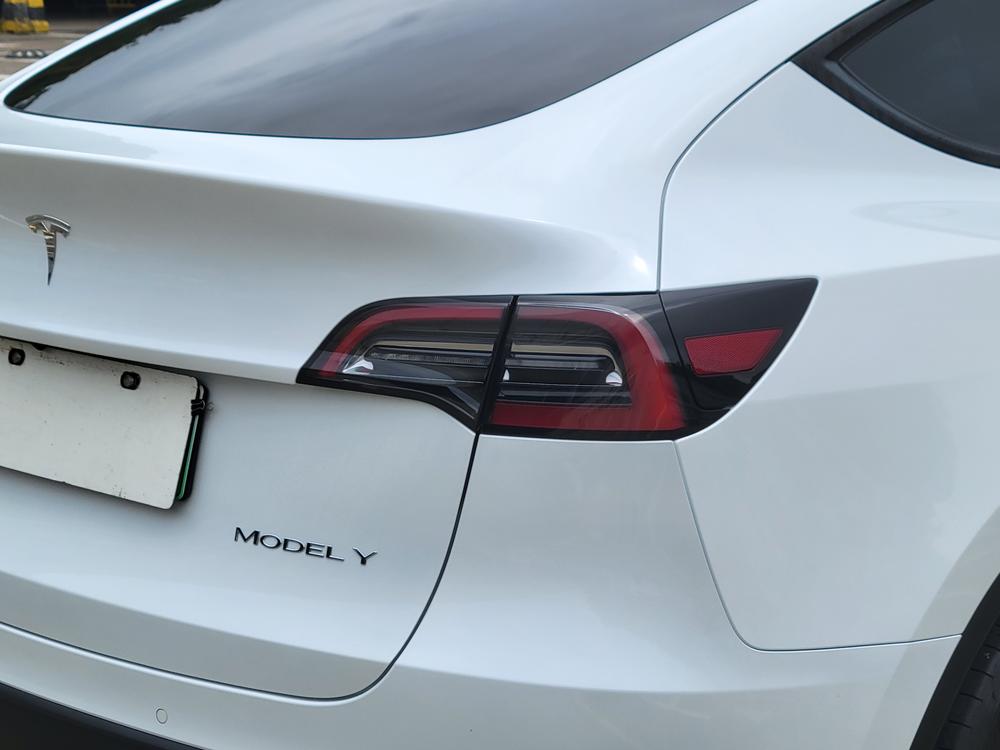 Tesla Model Y 2023 #11 Tesla Model Y 2023 car image #11