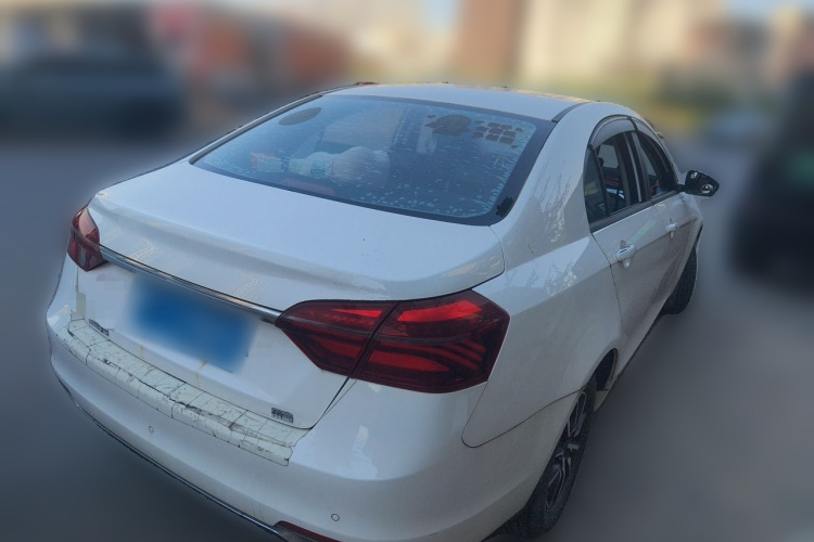 GEELY Emgrand 2019 imagen de coche #5